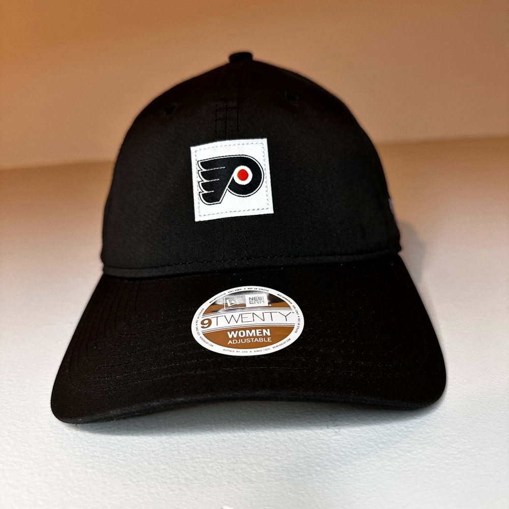 New Era 9Twenty Womens Adjustable Philadelphia Flyers Hat Black